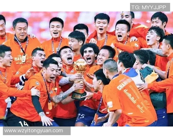 山东泰山今日阵容曝光 为冲击胜利全力以赴加油助威